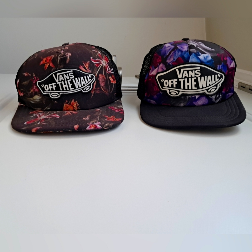 Vans 'Off The Wall' Floral Caps